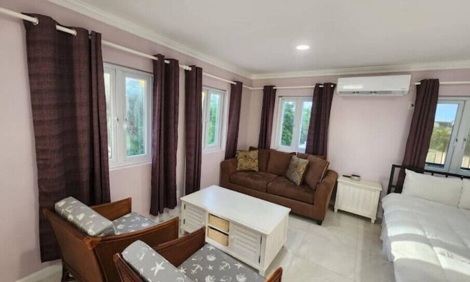 Nassau Apartamento | Periwinkle - Upscale Studio w Pool Near Beach