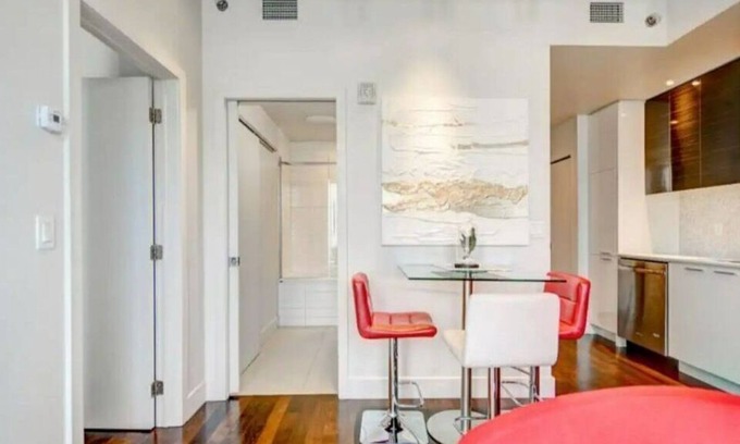 Griffintown Apartamento | Perle Tout Équipée Avec Vue, Balcon et Wi-fi Vieux-montréal et Centre-ville