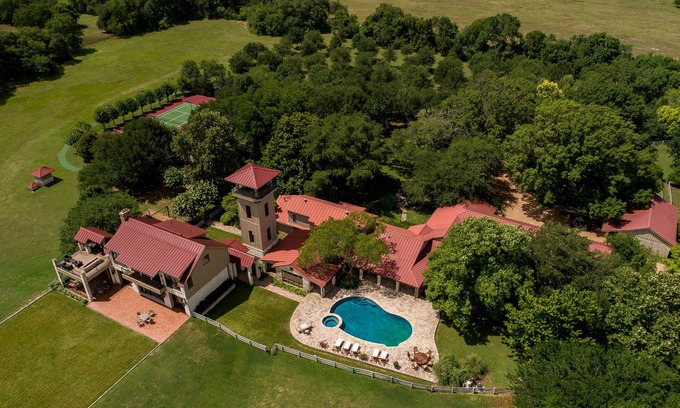 Brenham Casa | PermaVista Ranch & Resort Experimente un rancho de lujo en Texas