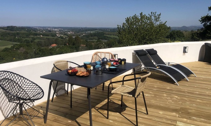 Behobie Cabaña | Casa rural (alquiler íntegro) Peroch-Baita para 2 personas