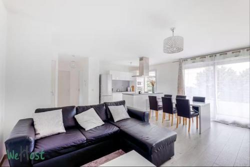 Les Serres - Vivier Apartamento | Perollier - CI - Lyon 2 - Bedroom apartment with balcony and pool