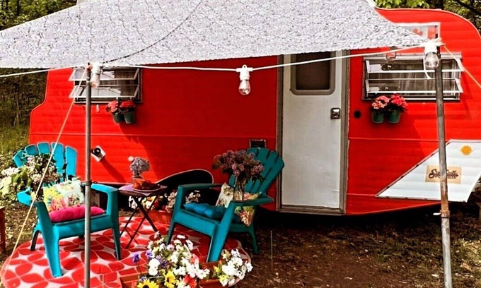 Tay Valley Casa | Perth, Boho Vintage Caravan for a quiet retreat, romantic or BFF getaway