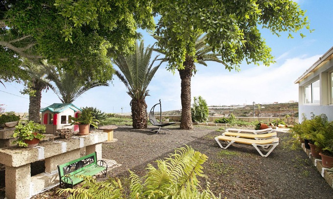 Arico Villa | Casa de vacaciones 'Casa Bailon 1' que admite mascotas con vistas a la montaña