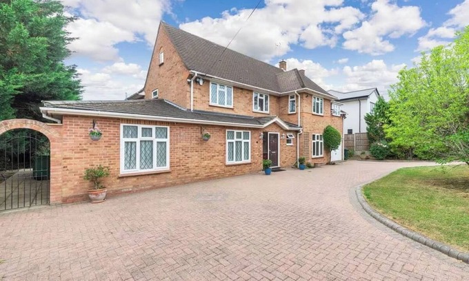 Northwood Casa | Pet Friendly - 11 Guests - 6 Beds - Bbq - Parking