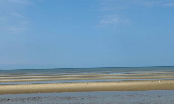 North Eastham Cabaña | Pet friendly 2 Bed Rustic Cape Cottage -1 minute walk to Kingsbury Beach
