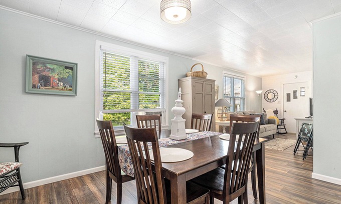 Manistee Casa | Pet Friendly 3 Bed house close to everything!