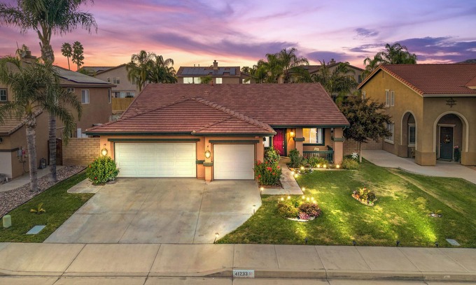 Murrieta Casa | Pet Friendly 4 BR Home, Perfect for Monthly Stays. Near Wineries & Restaurants!