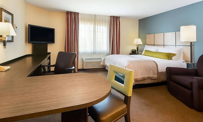Wichita Complejo | Pet-friendly Accommodation W/ Fully-equipped Kitchen! FREE Parking Onsite!