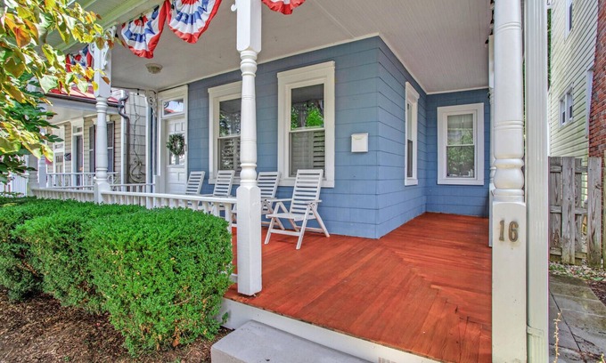 Homewood Casa | Pet Friendly Annapolis Stay Walk to DTA & Stadium