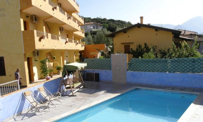 Fluminimaggiore Casa | "Residence Pianeta Sardegna 9" con piscina, aire acondicionado y balcón