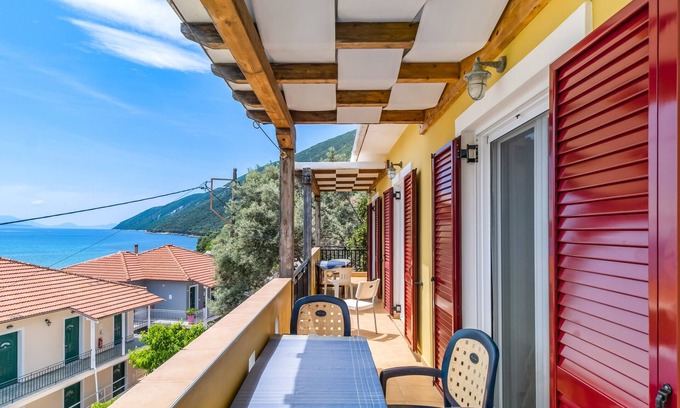 Vassiliki Apartamento | Apartamento que admite mascotas Villa Captain Fotis 4 con vistas al mar y balcón