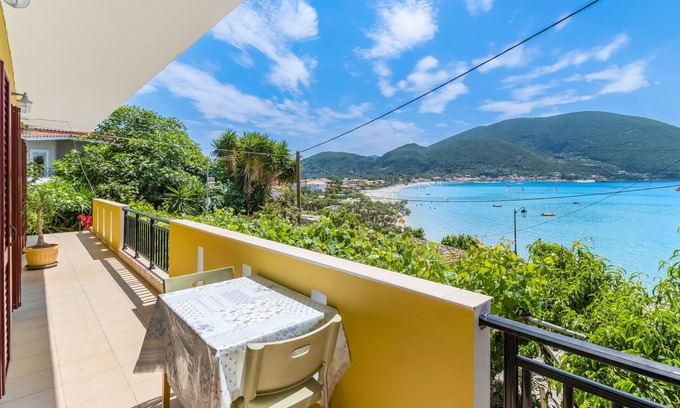 Vassiliki Apartamento | Apartamento que admite mascotas Villa Captain Fotis 2 con vistas al mar y balcón