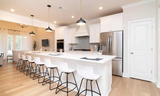 Frankford Casa | Pet Friendly - Beach Vacation + Pool: 4BR and 3.5BA~6 Beds 11 Guests
