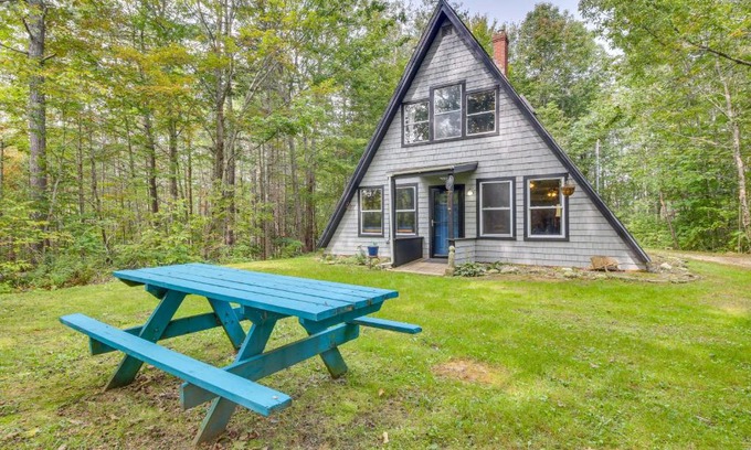 Belfast Casa | Pet-Friendly Belfast Retreat - 2 Mi to Downtown!