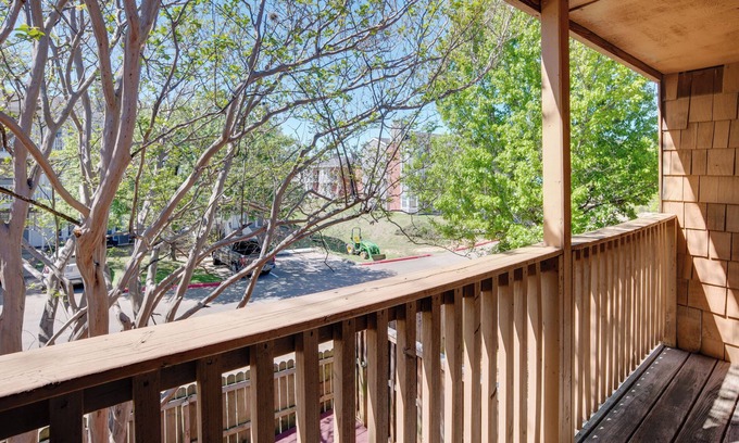 College Station Apartamento | Pet-friendly Bryan Escape ~ 2 Mi to Texas A & M