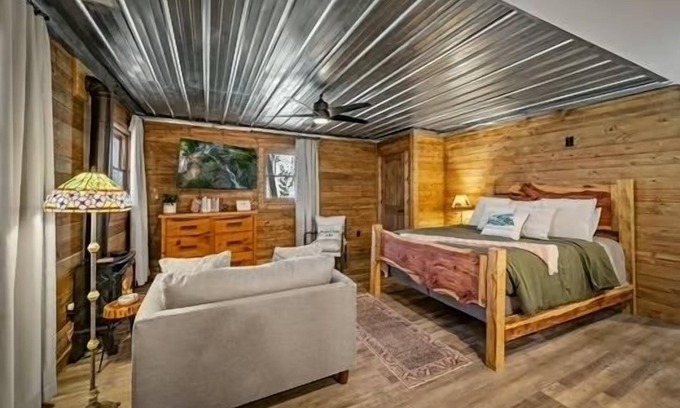 Ellijay Cabina | Pet Friendly Cabin in Ellijay Ga
