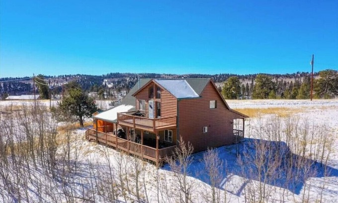 Indian Mountain Casa | Pet Friendly cabin w/ fireplace and mountain views
