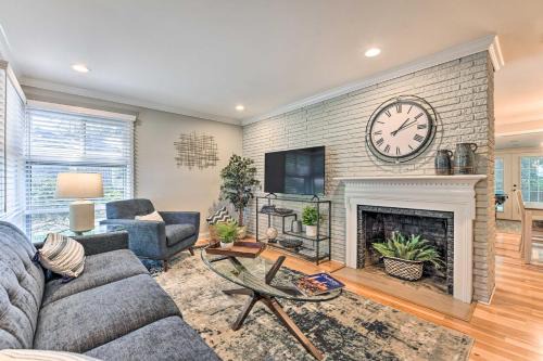 Madison Park Casa | Pet-Friendly Charlotte Home with Fenced Yard!