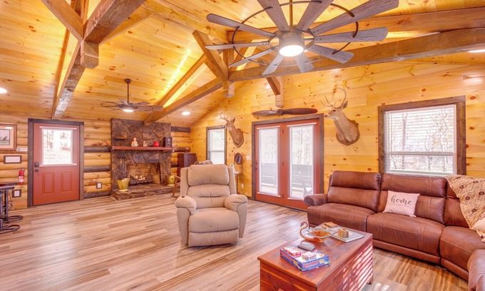 Lupton City Cabaña | Pet-friendly Chattanooga Cabin w/ Hot Tub & Kayaks