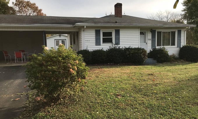 Mount Airy Casa | PET FRIENDLY Cottage en el campo cerca de MAYBERRY