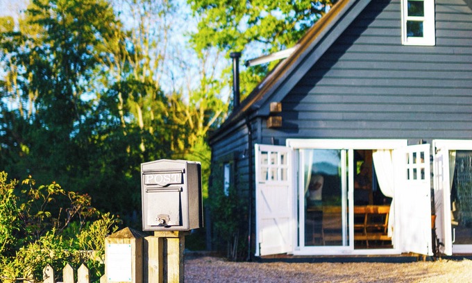 Langton Green Casa | Pet friendly country barn and forest retreat with a private hot tub