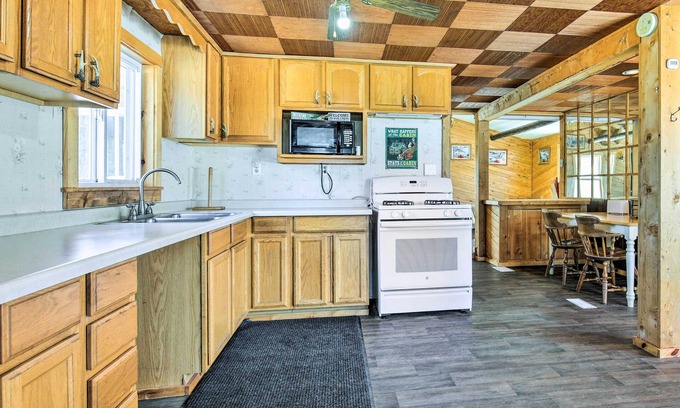 Crandon Casa | Pet-Friendly Crandon Vacation Rental Near Raceway!