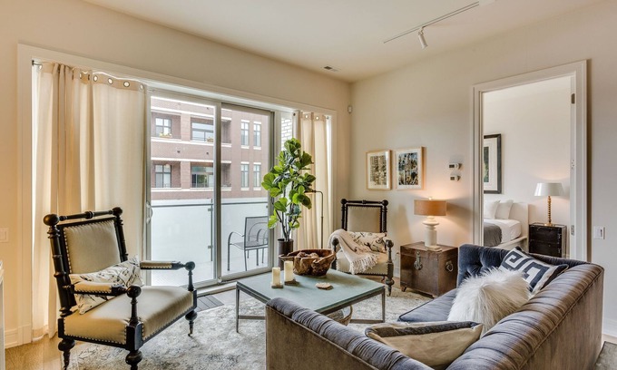 Sheridan Park Apartamento | PET FRIENDLY! Desirable Sheridan Park is a Safe, Vibrant, and Welcoming Area you are Sure to Love by AllSet Turnover