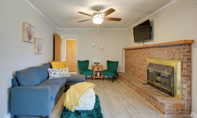 Easley Casa | Pet-Friendly Easley Family House w/ Game Room
