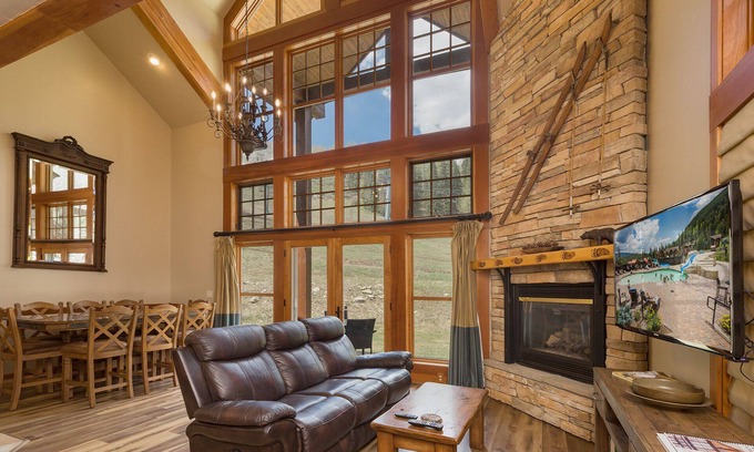 Purgatory Casa | Pet Friendly Elkpoint Townhome - Ski in/Ski Out - Best Location - Arcade Game