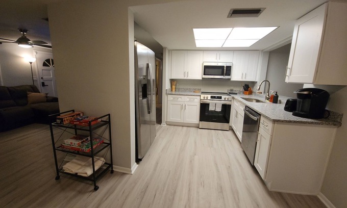 Bayonet Point Casa | Pet Friendly Family Home With all Loved Appliances.