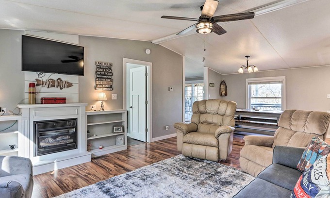 Flemington Casa | Pet-Friendly Flemington Home w/ Lake Access!