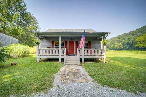 Franklin Casa | Pet-Friendly Franklin Home Hikes, Mines and More!
