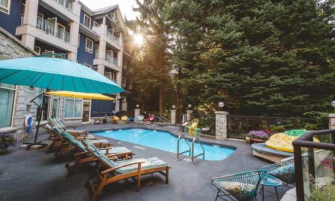Village North Apartamento | Escape de Whistler que admite mascotas | Servicio de traslado gratuito a las pistas de esquí + acceso a la bañera de hidromasaje