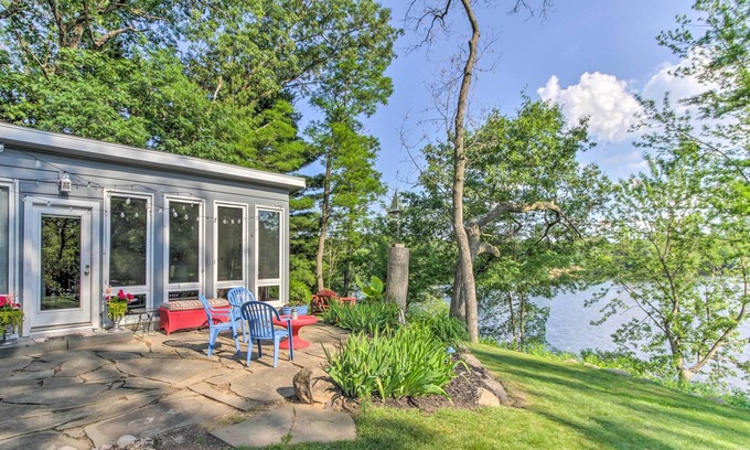 Friendship Casa | 'The Friendship Lakehouse' w/ Dock & Fire Pit