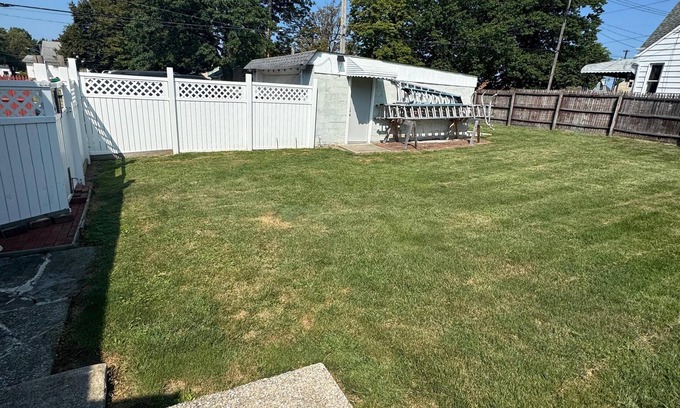 Old Brooklyn Casa | Pet-Friendly, Fully Fenced, 2-bedroom, Big Yard House