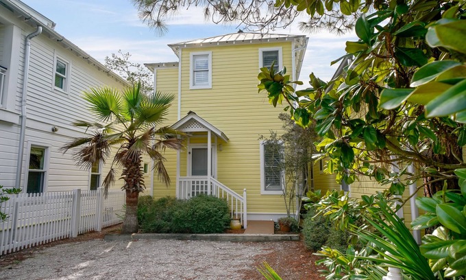 Seaside Casa | Moonlight Hug: 1 BR, 1 BA Cottage en Santa Rosa Beach, capacidad para 4