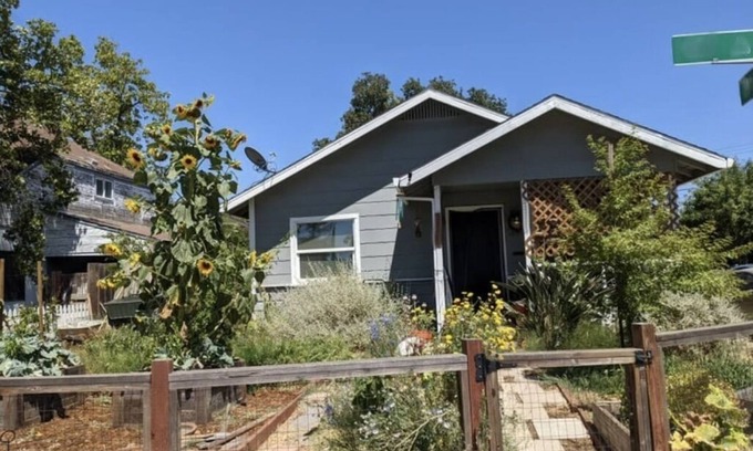 Southeastern Sacramento Apartamento | Pet-Friendly Garden Oasis