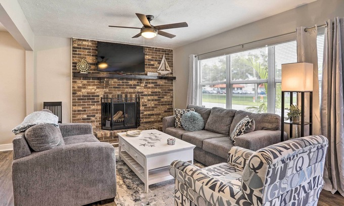 Gulfport Casa | Pet-Friendly Gulfport Home < 2 Mi to Beach