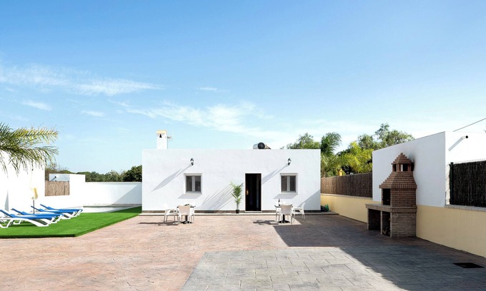 San Ambrosio Casa | Casa de vacaciones "Villa Montenmedio - Carmelo" con vistas a la montaña y piscina