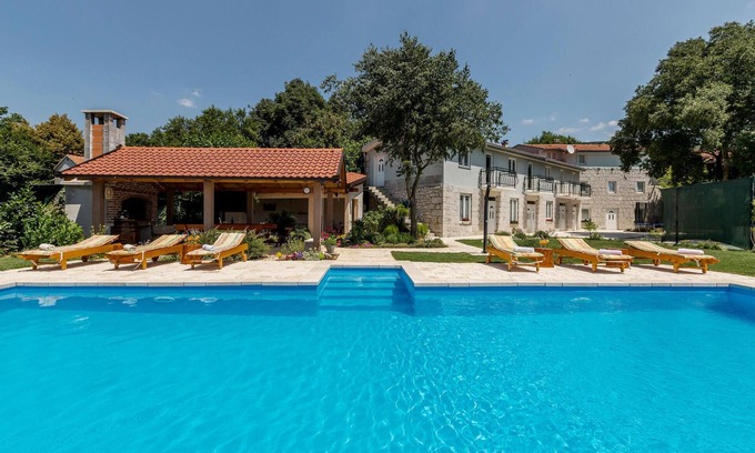 Imotski Casa | Casa que admite mascotas en Vinjani.