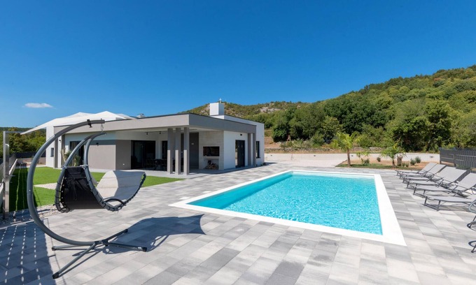 Lovrec Casa | Casa que admite mascotas en Lovrec