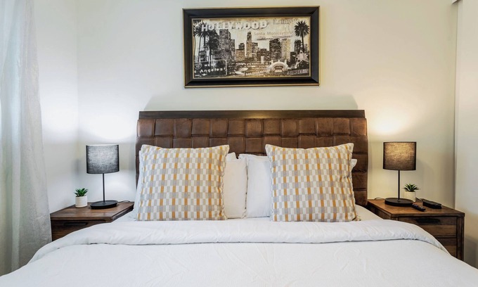 Alhambra Apartamento | Pet Friendly Home Near Downtown Alhambra