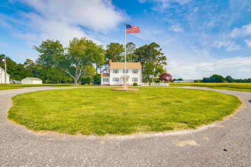 Cape Charles Casa | Pet-Friendly Home with Gazebo Minutes to Beach!