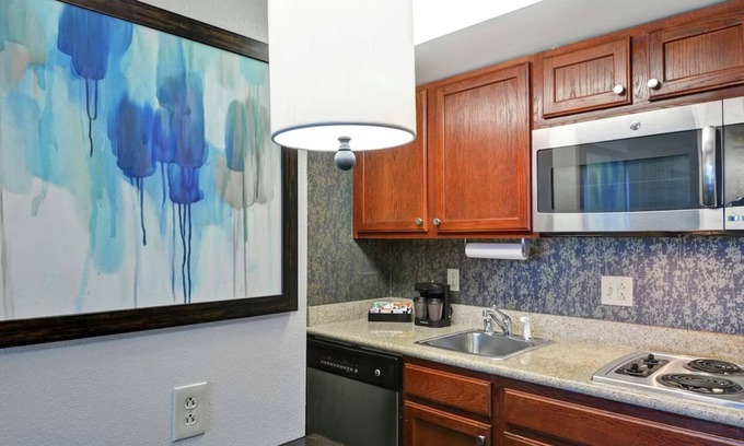 Lexington Casa | Pet-Friendly Hotel Unit w/ Seasonal Pool, BBQ & Free Parking