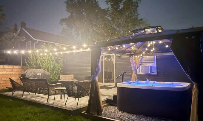 Hudson Cabaña | Pet-Friendly Hudson Escape w/Hot Tub