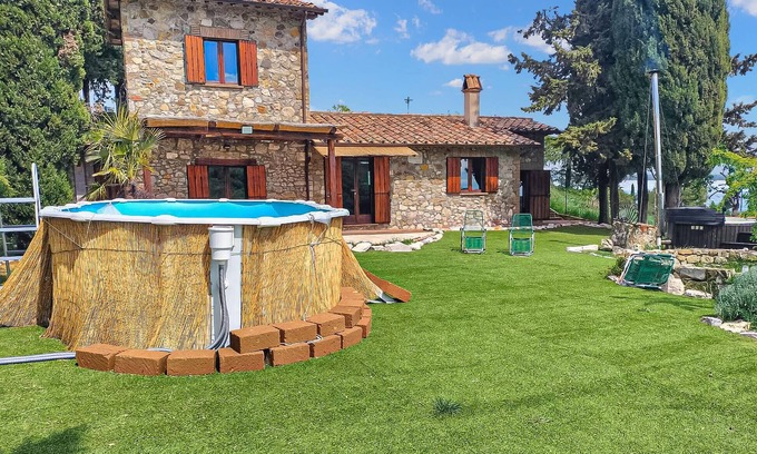 Campiglia d'Orcia Casa | Casa que admite mascotas en Campiglia.