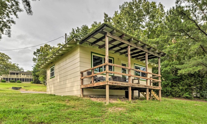 Buchanan Cabina | Pet-Friendly Kentucky Lake Cabin w/ Lake View