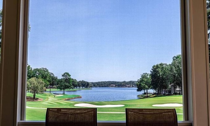 Lake Oconee Casa | Pet Friendly | Lake Oconee | Stunning Lake Views