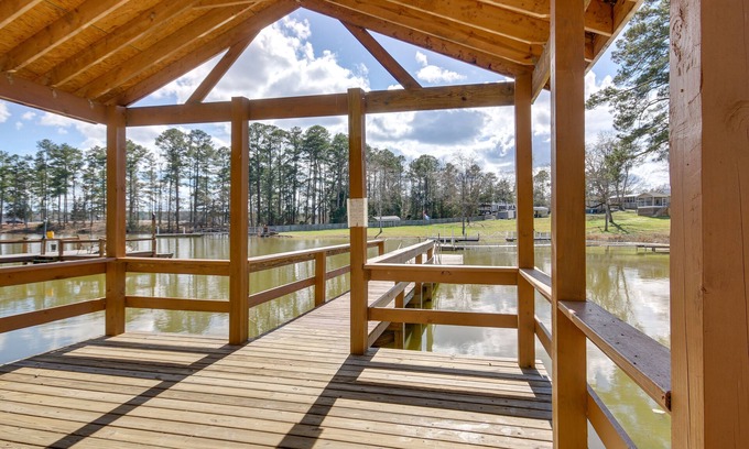 Leesville Casa | Pet-Friendly Lakehouse: View Tower + Fire Pit!