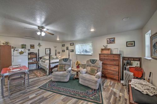 Libby Apartamento | Pet-Friendly Libby Cottage with Mountain Views!